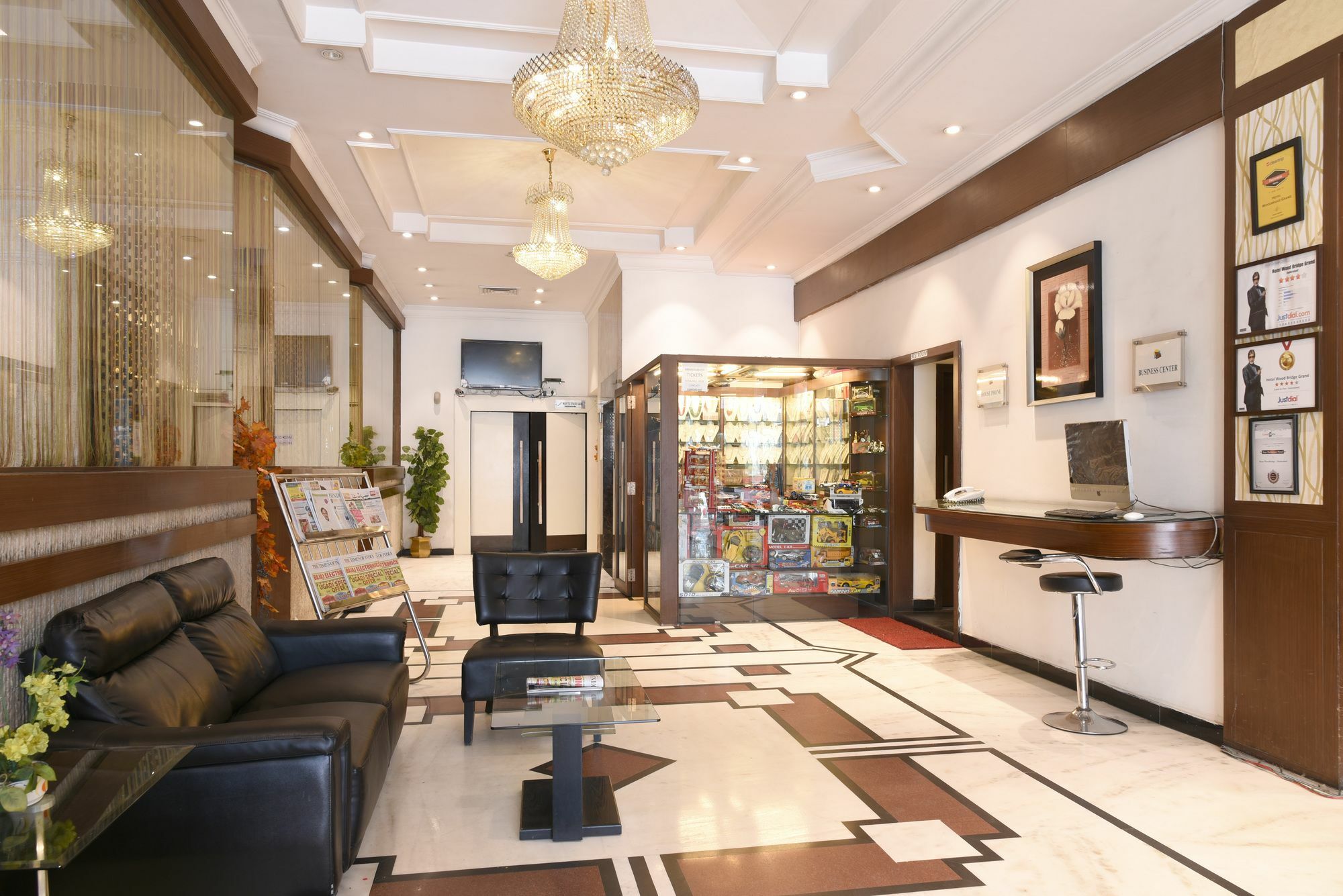 Hotel Treebo Trend Wood Bridge Hyderabad Exterior foto