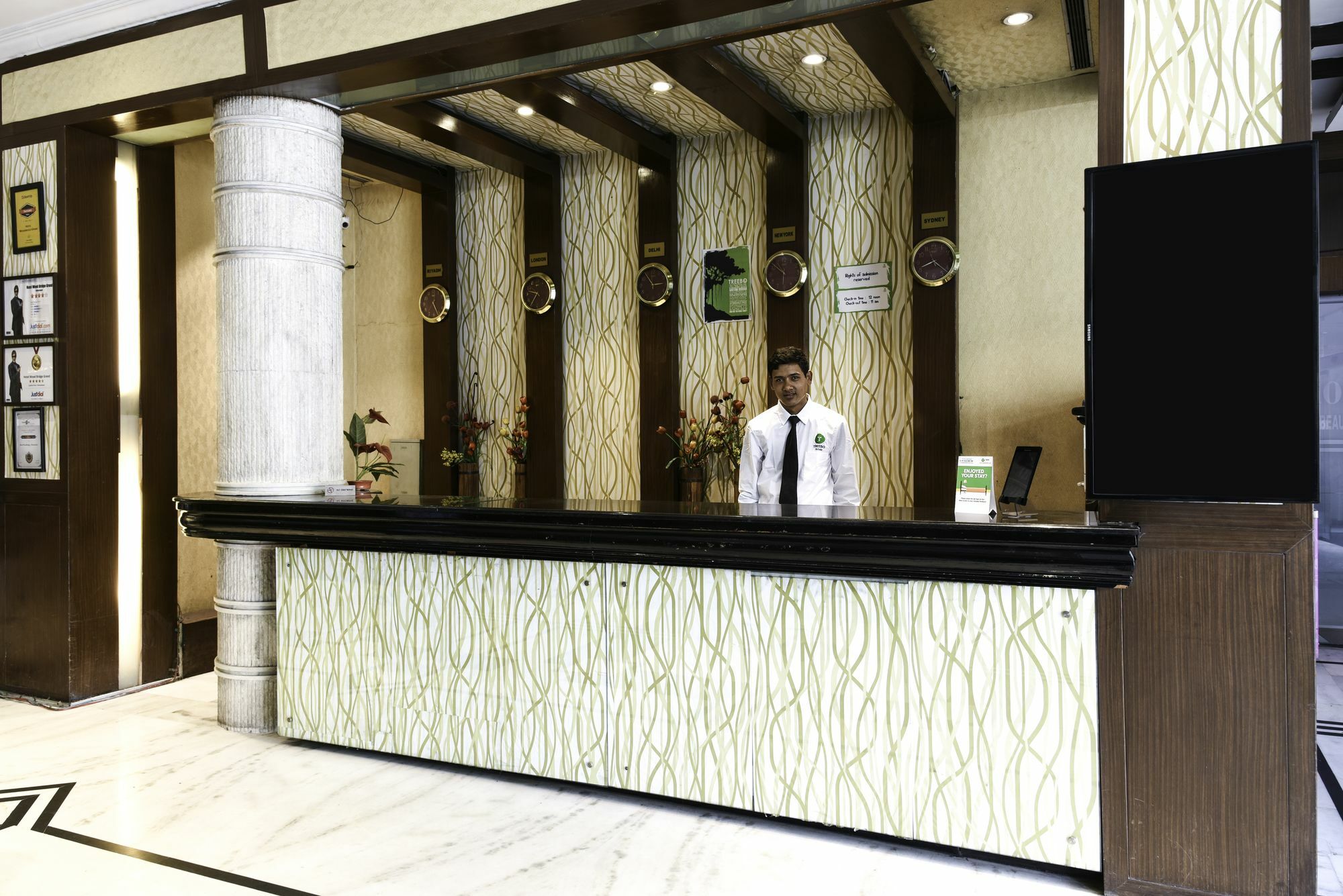 Hotel Treebo Trend Wood Bridge Hyderabad Exterior foto